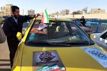  رژه تاکسی ها در خمینی شهر به مناسبت  یوم الله ۲۲بهمن 1401