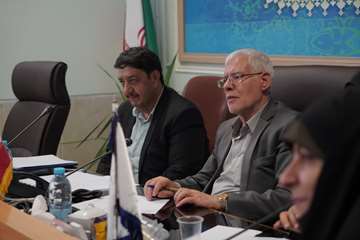 برگزاری نشست امور بانوان و خانواده استانداری اصفهان به میزبانی شهرداری خمینی شهر 