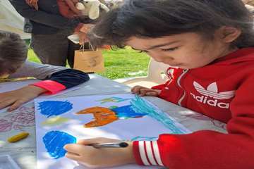 نوروزگاه خمینی شهر در چهلستون اصفهان