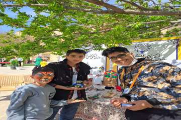 نوروزگاه خمینی شهر در چهلستون اصفهان