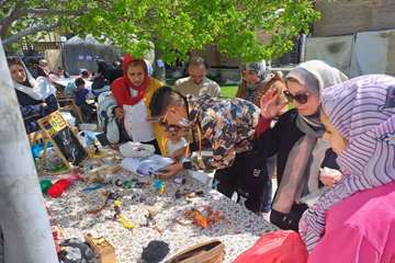 نوروزگاه خمینی شهر در چهلستون اصفهان