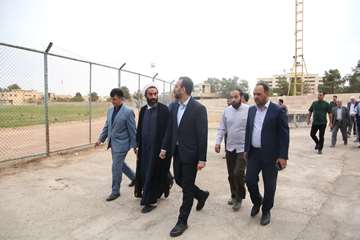 افتتاح زمین چمن مصنوعی و طبیعی قدس به همراه شورای اسلامی  و نماینده مجلس خمینی شهر