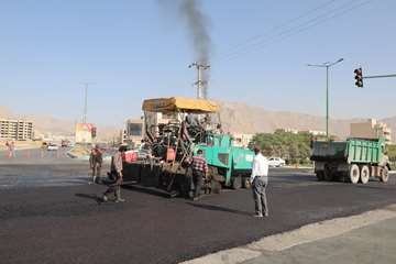 آسفالت چهارراه کارمند شهداری خمینی شهر