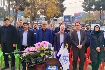 آیین کلنگ زنی پروژه فیبر نوری خمینی شهر برگزار شد