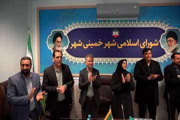 از 24 هنرمند تئاتر رتبه آور خمینی شهری در جشنواره های کشوری تقدیر شد