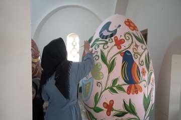 تخم مرغ های نوروزی امسال خمینی شهر چه شکلی رنگ شدند؟! 