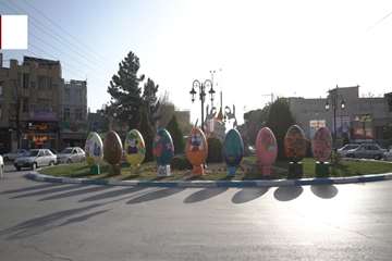 تخم مرغ های نوروزی امسال خمینی شهر چه شکلی رنگ شدند؟! 