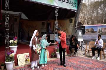 نوروزگاه خمینی شهر در باغ موزه چهل ستون اصفهان