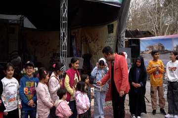 نوروزگاه خمینی شهر در باغ موزه چهل ستون اصفهان