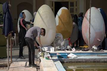 تخم مرغ های نوروزی امسال خمینی شهر چه شکلی رنگ شدند؟! 