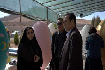 تخم مرغ های نوروزی امسال خمینی شهر چه شکلی رنگ شدند؟! 