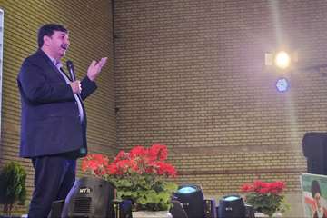  جشن بزرگ‌ «خداقوت کارگر» ویژه کارگران زحمتکش شهرداری خمینی شهر 