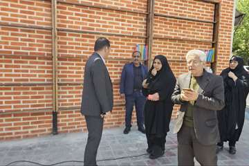 المان کتاب نما خمینی شهر