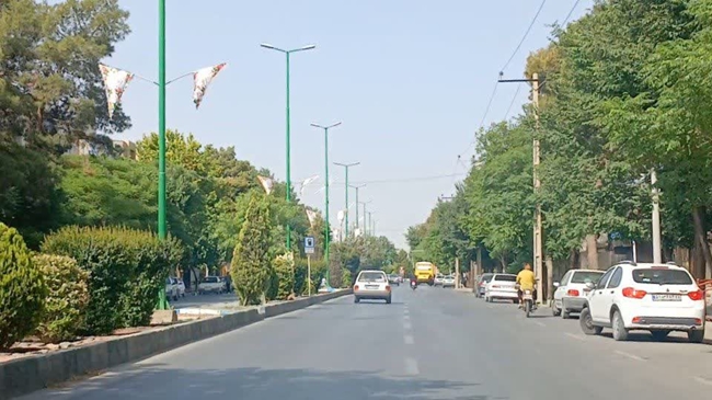 آذین بندی شهر به مناسبت دهۀ ولایت